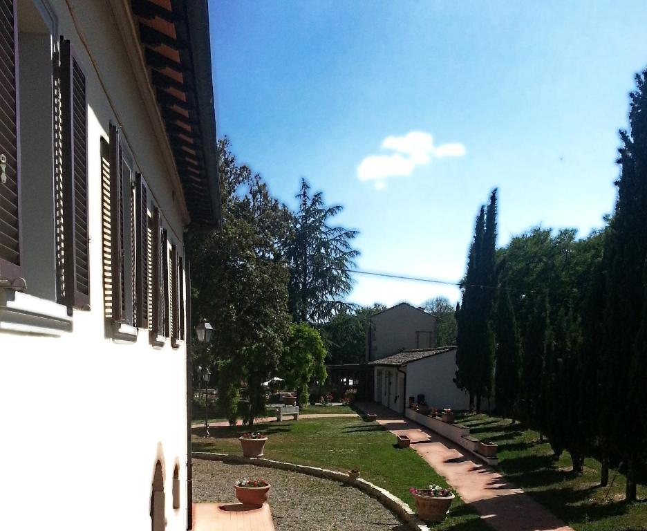 Borgo Mucellena Guest House Casole d'Elsa Exterior photo